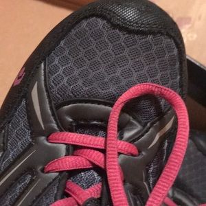 Steel toed sneakers size 9.5
